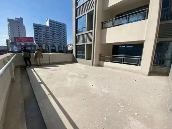 泸深在线 买了低层带露台的房子，以为是捡到宝了，入住后才知是噩梦的开始